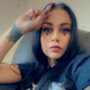 Meet your Posher, Lara